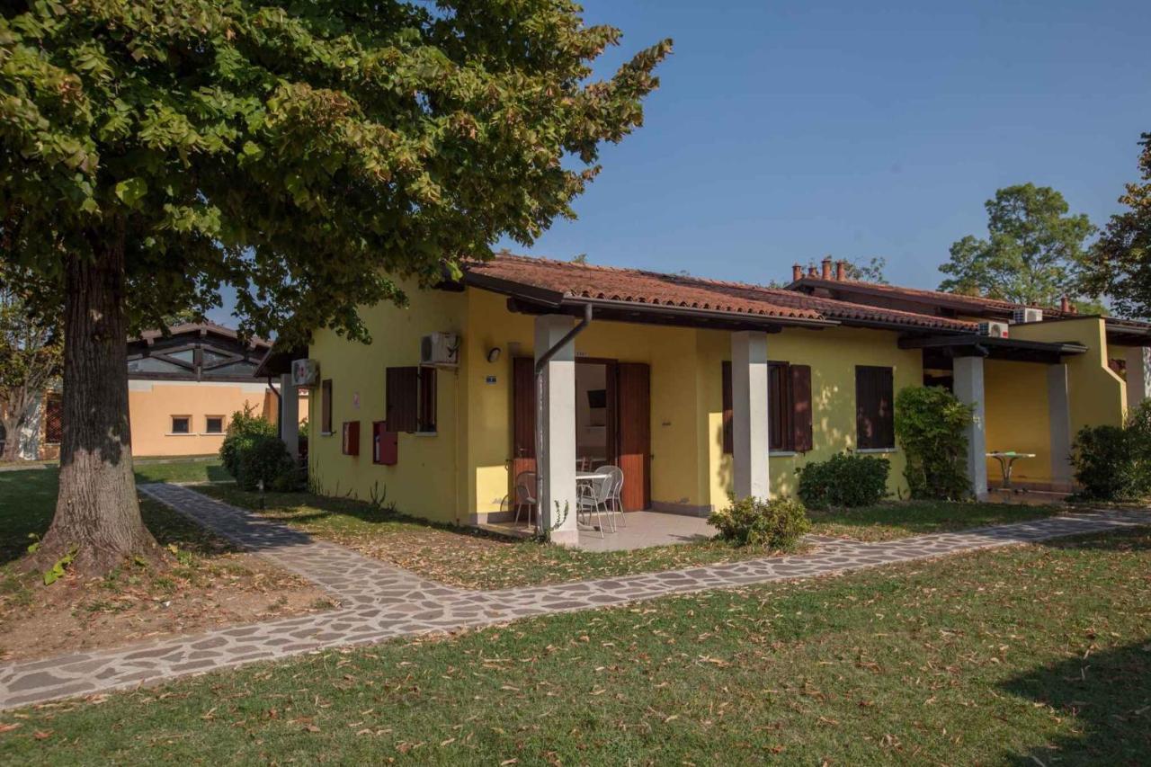 Holiday Homes In Sirmione/Gardasee 22174 ภายนอก รูปภาพ