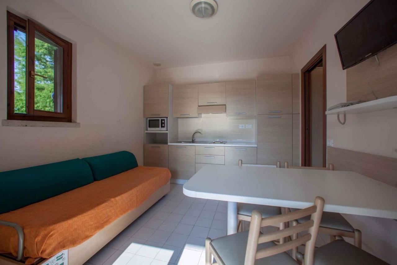 Holiday Homes In Sirmione/Gardasee 22174 ภายนอก รูปภาพ