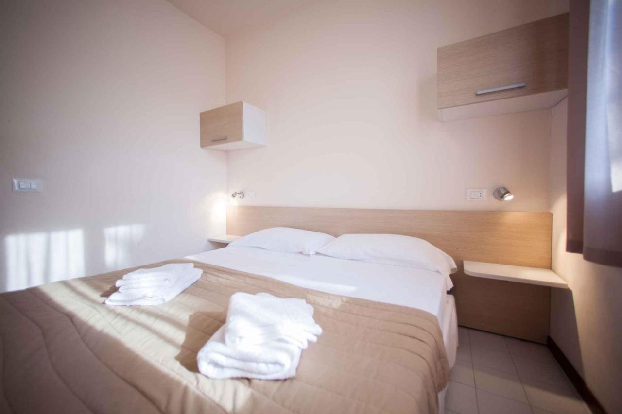 Holiday Homes In Sirmione/Gardasee 22174 ภายนอก รูปภาพ
