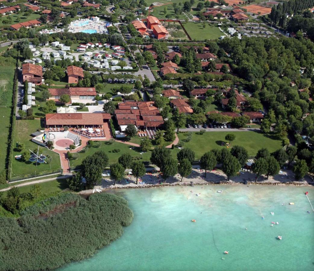 Holiday Homes In Sirmione/Gardasee 22174 ภายนอก รูปภาพ
