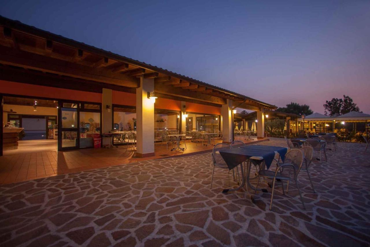 Holiday Homes In Sirmione/Gardasee 22174 ภายนอก รูปภาพ