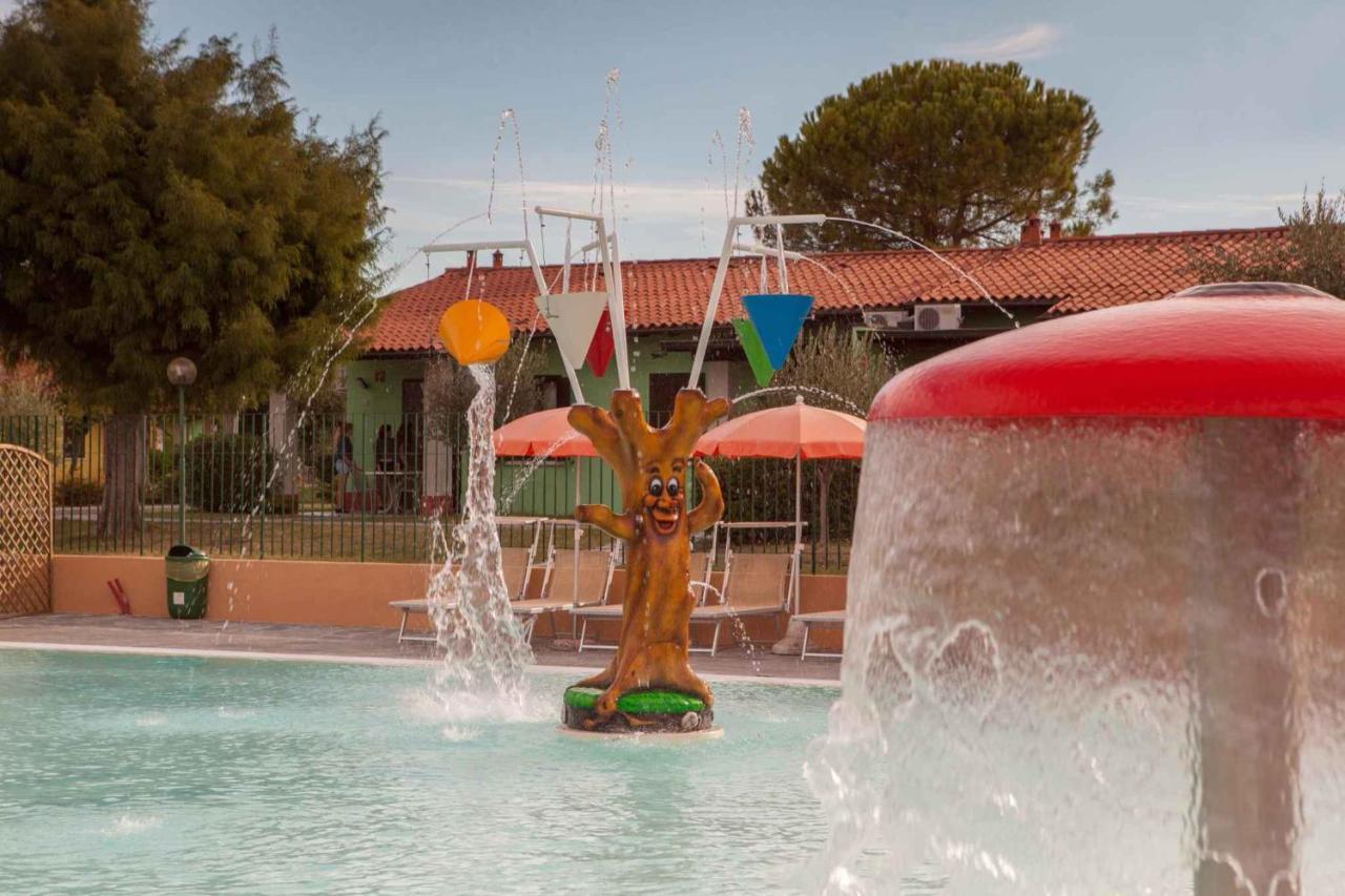 Holiday Homes In Sirmione/Gardasee 22174 ภายนอก รูปภาพ