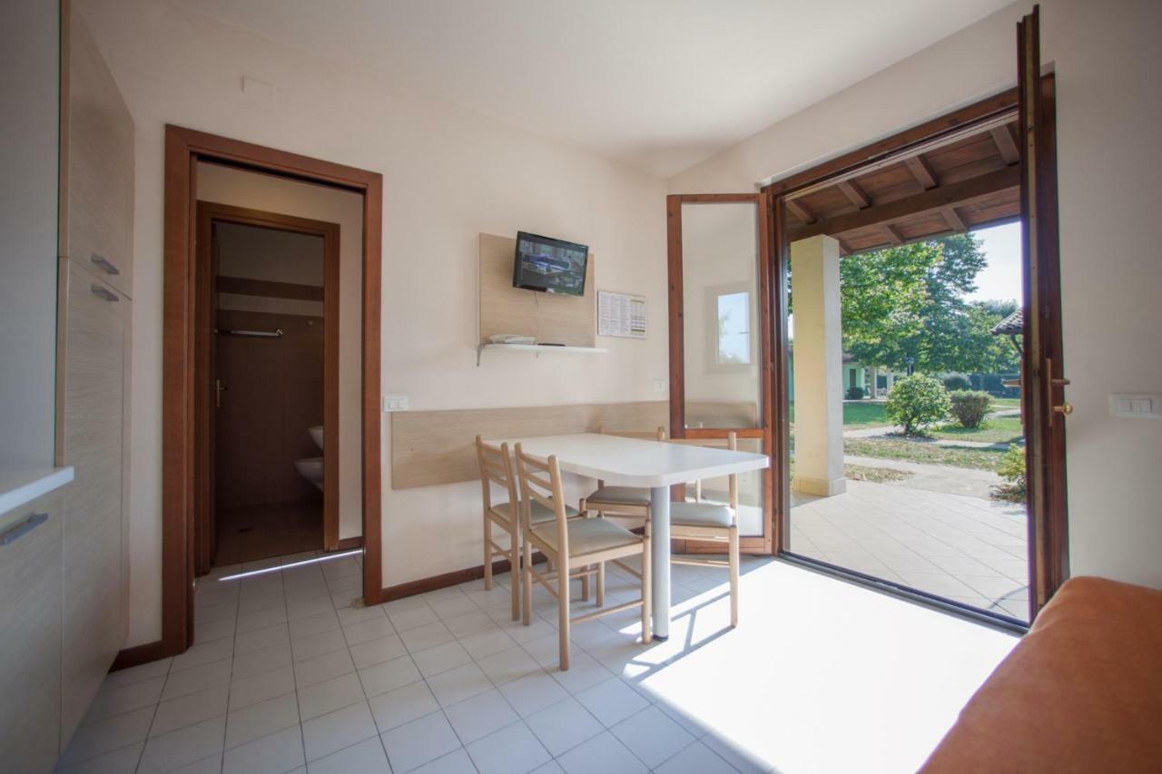 Holiday Homes In Sirmione/Gardasee 22174 ภายนอก รูปภาพ